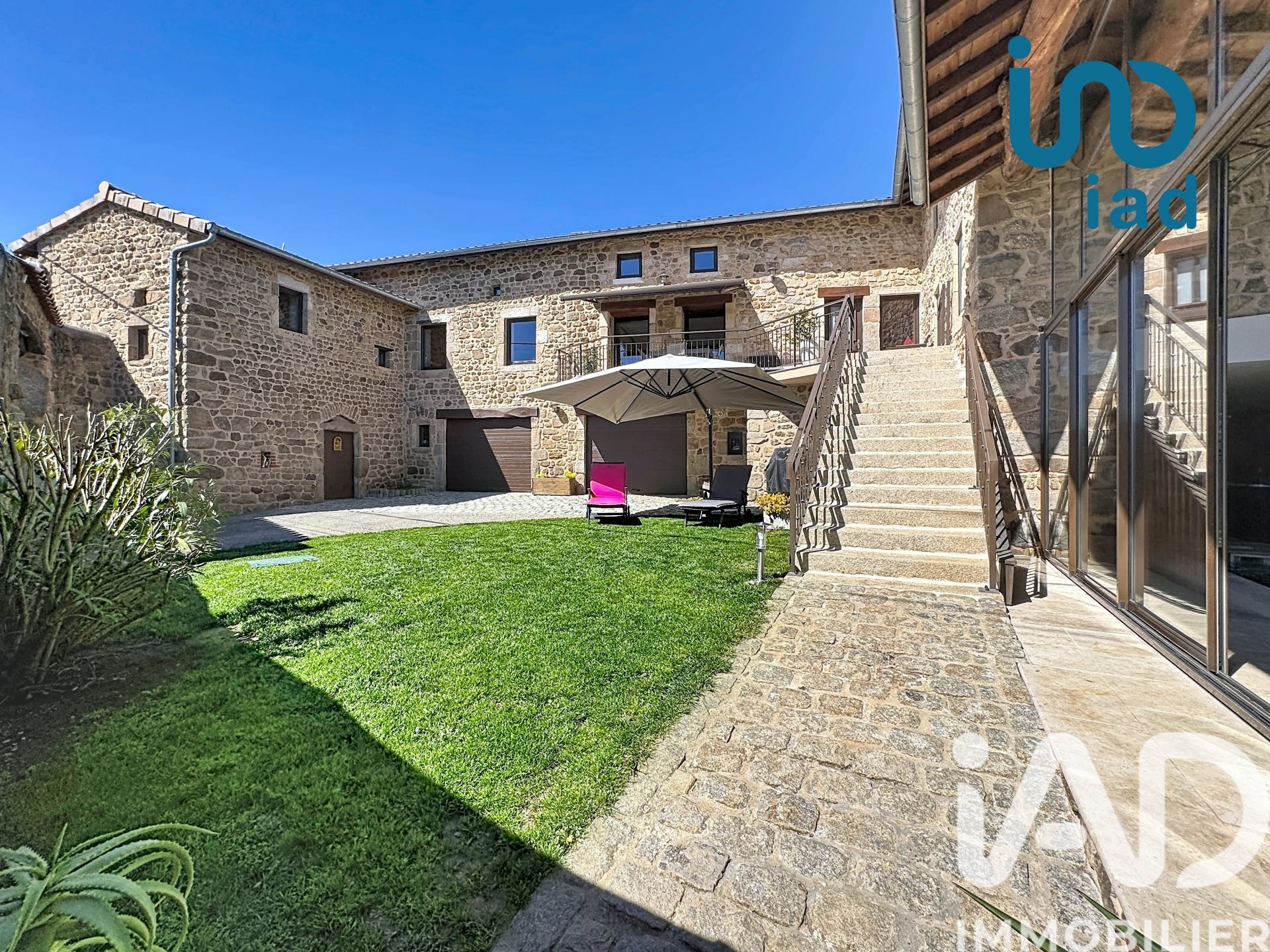 Maison à vendre, 234m², Maclas