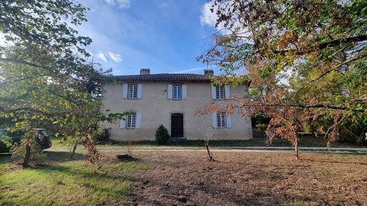 Maison 7 pièces 300 m² · à L'Isle-en-Dodon · 300 m² · 269 000 €