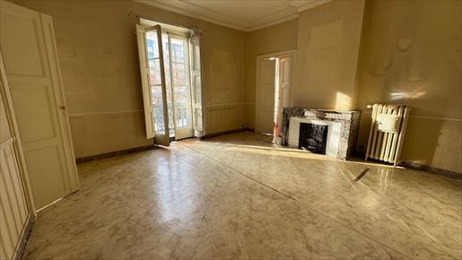 Appartement 3 pièces 95 m² · à Nîmes · 95 m² · 270 821 €