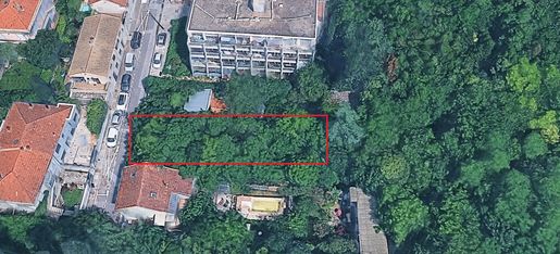 Terrain 472 m² · à Nîmes · 472 m² · 200 000 €