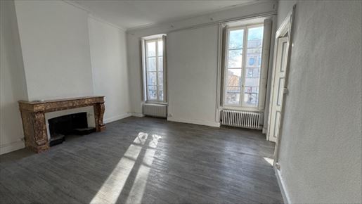 Appartement 3 pièces 95 m² · à Nîmes · 95 m² · 269 325 €