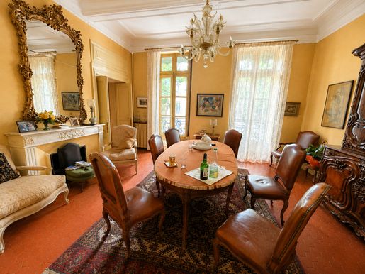 Appartement 6 pièces 172 m² · à Nîmes · 172 m² · 450 000 €