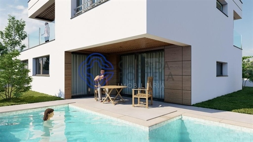 Advert pic 0
