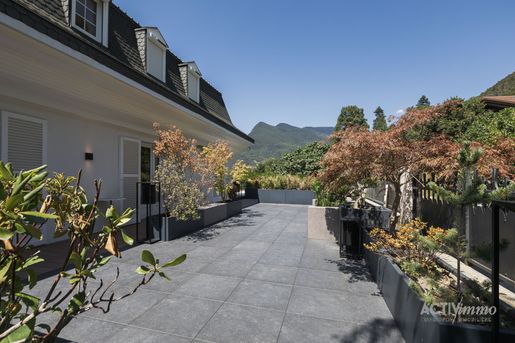 Maison 9 pièces 424 m² · à Salins-Fontaine · 424 m² · 1 490 000 €