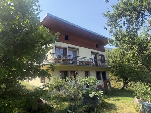 Maison 5 pièces 108 m² · aux Belleville · 108 m² · 580 000 €