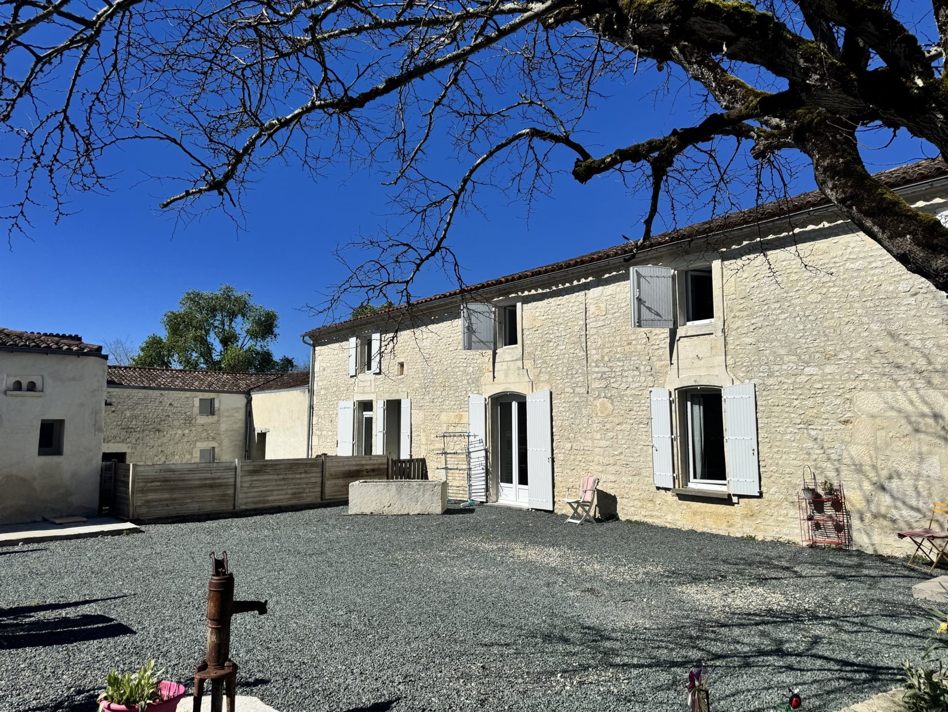 Maison à vendre, 300m², Corme-Ecluse