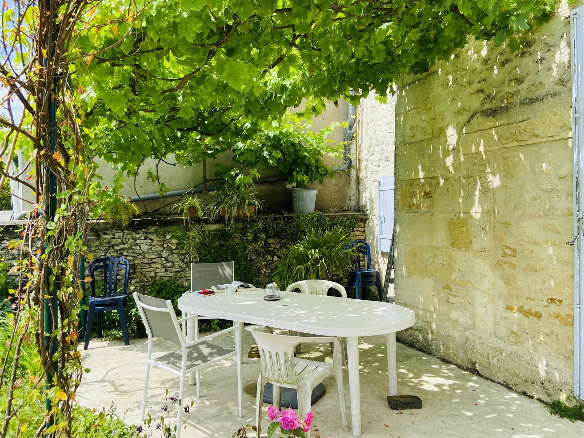 Maison à vendre, 222m², Gémozac