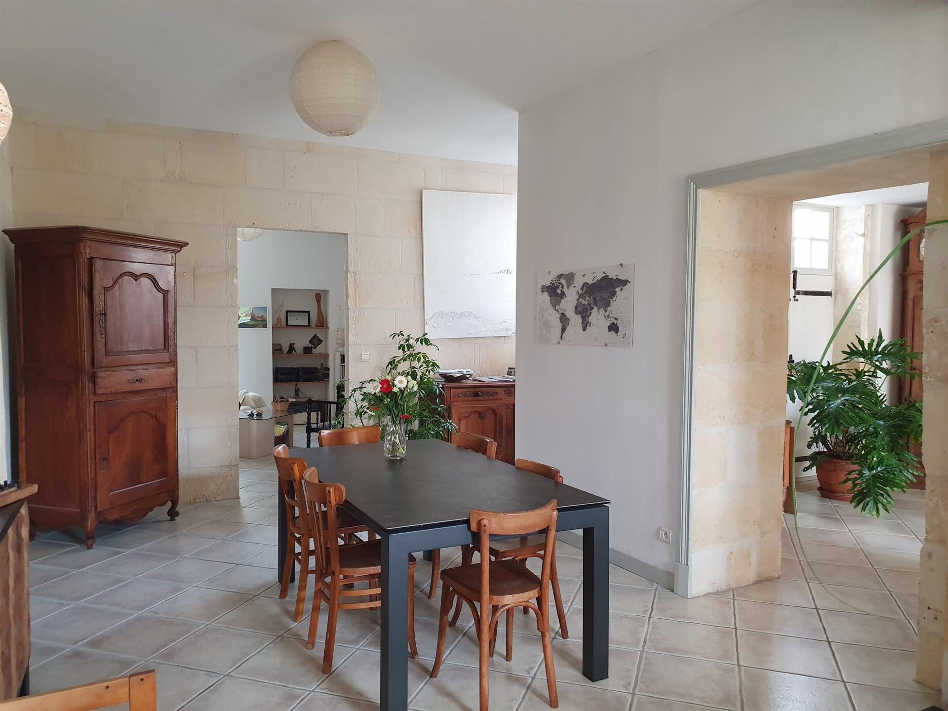 Maison à vendre, 222m², Gémozac