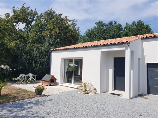 4 pièces 91 m² · à Le Chay · 91 m² · 273 000 €