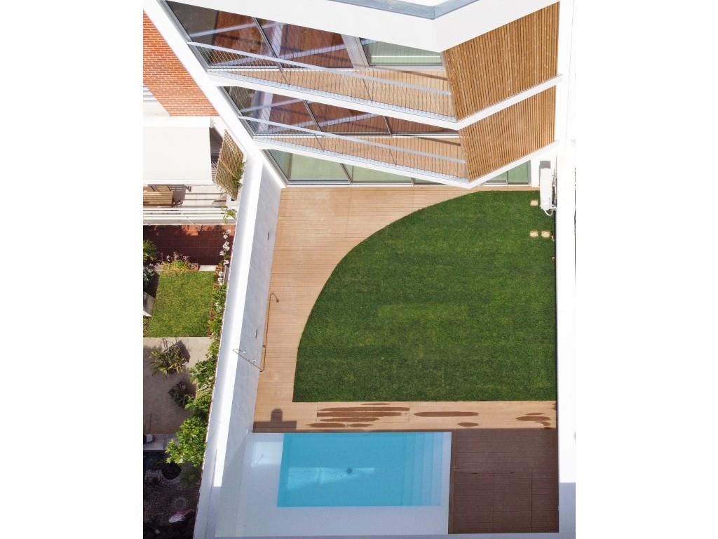 4 Bedroom House near the beach with pool and private garden-Aveiro