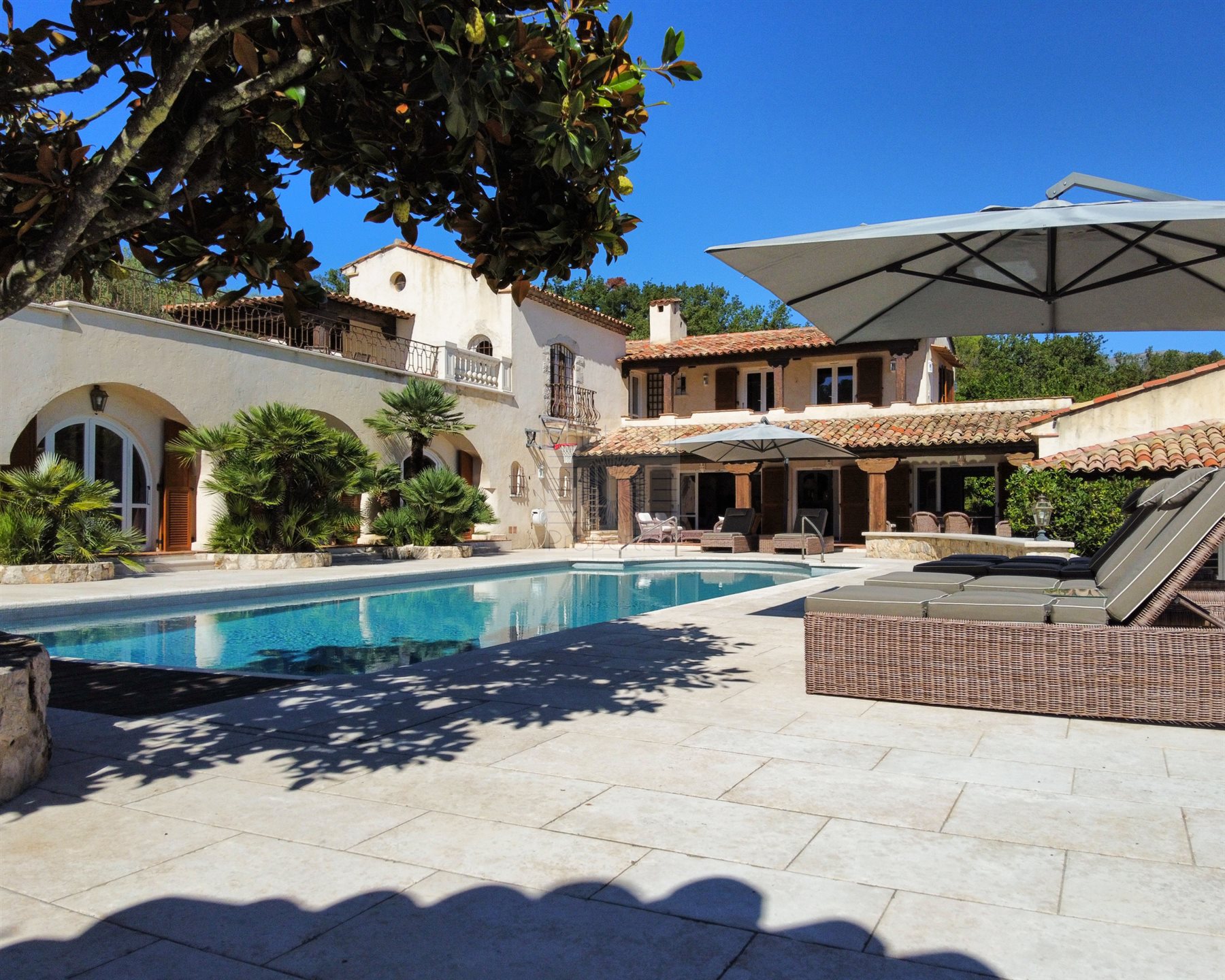 Maison à vendre, 437m², La Colle-sur-Loup