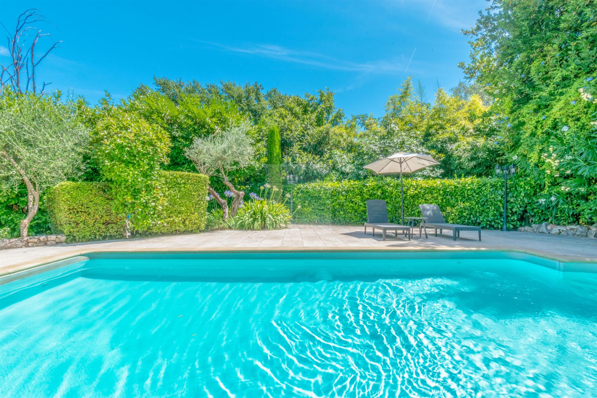 Maison à vendre, 205m², La Colle-sur-Loup