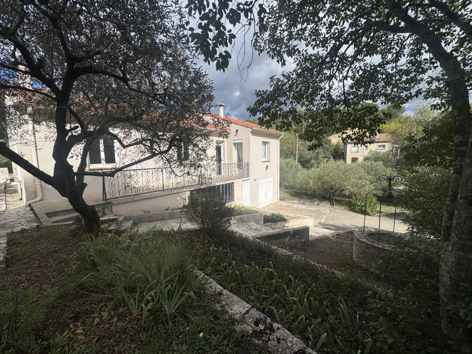 Maison à vendre, 99m², Nîmes