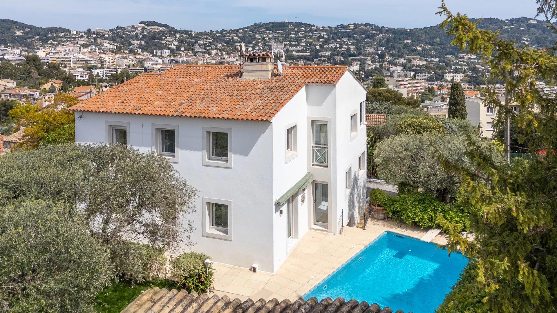 Maison à vendre, 266m², Le Cannet