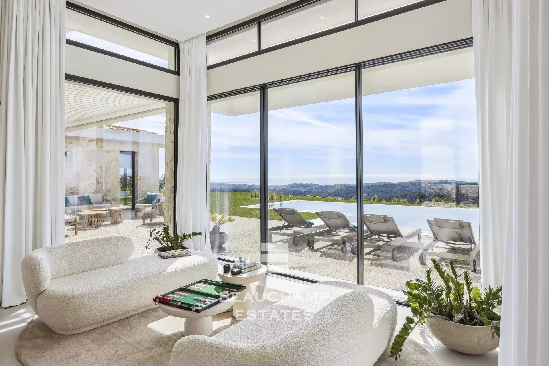 Maison à vendre, 575m², Roquefort-les-Pins