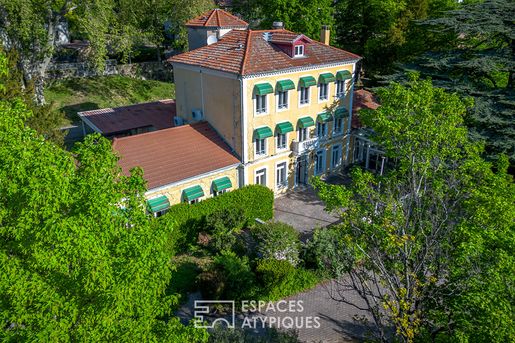 Maison 5 pièces 2000 m² · à Valence · 2 000 m² · 1 995 000 €