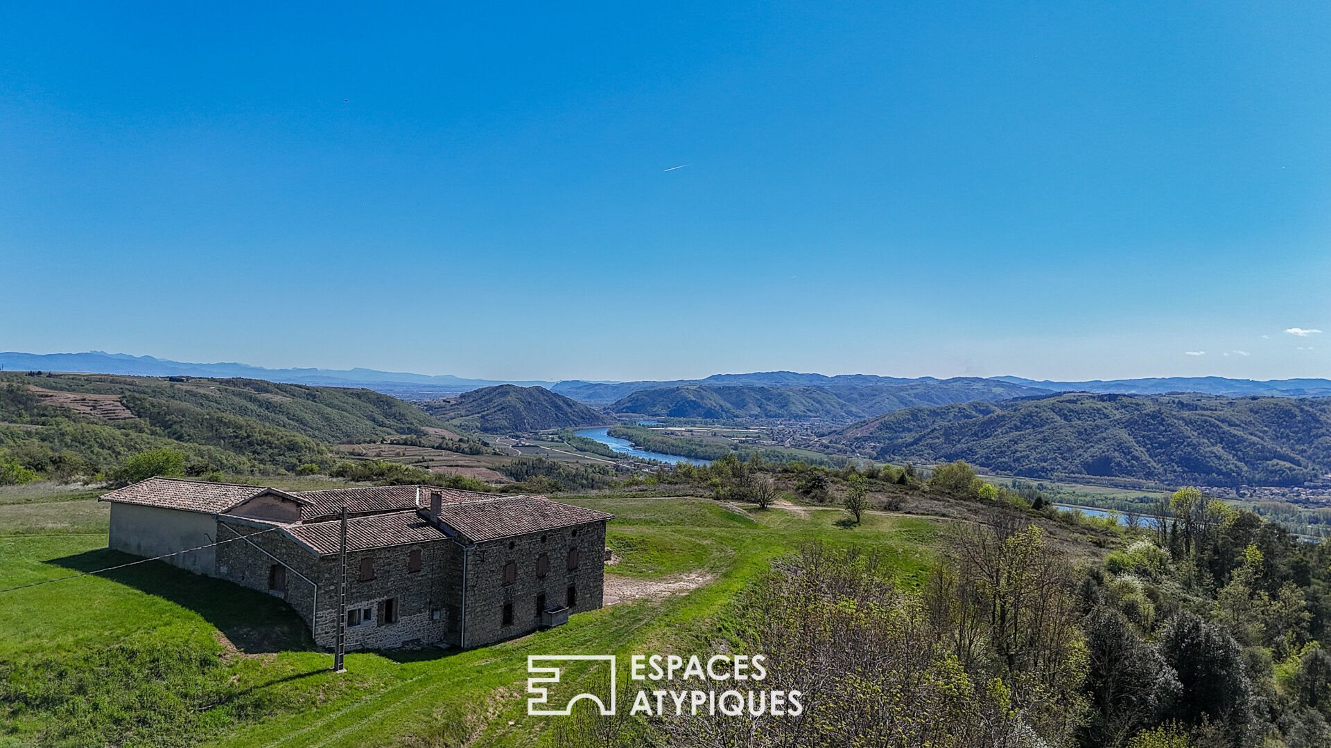 Maison à vendre, 720m², Serves-sur-Rhône