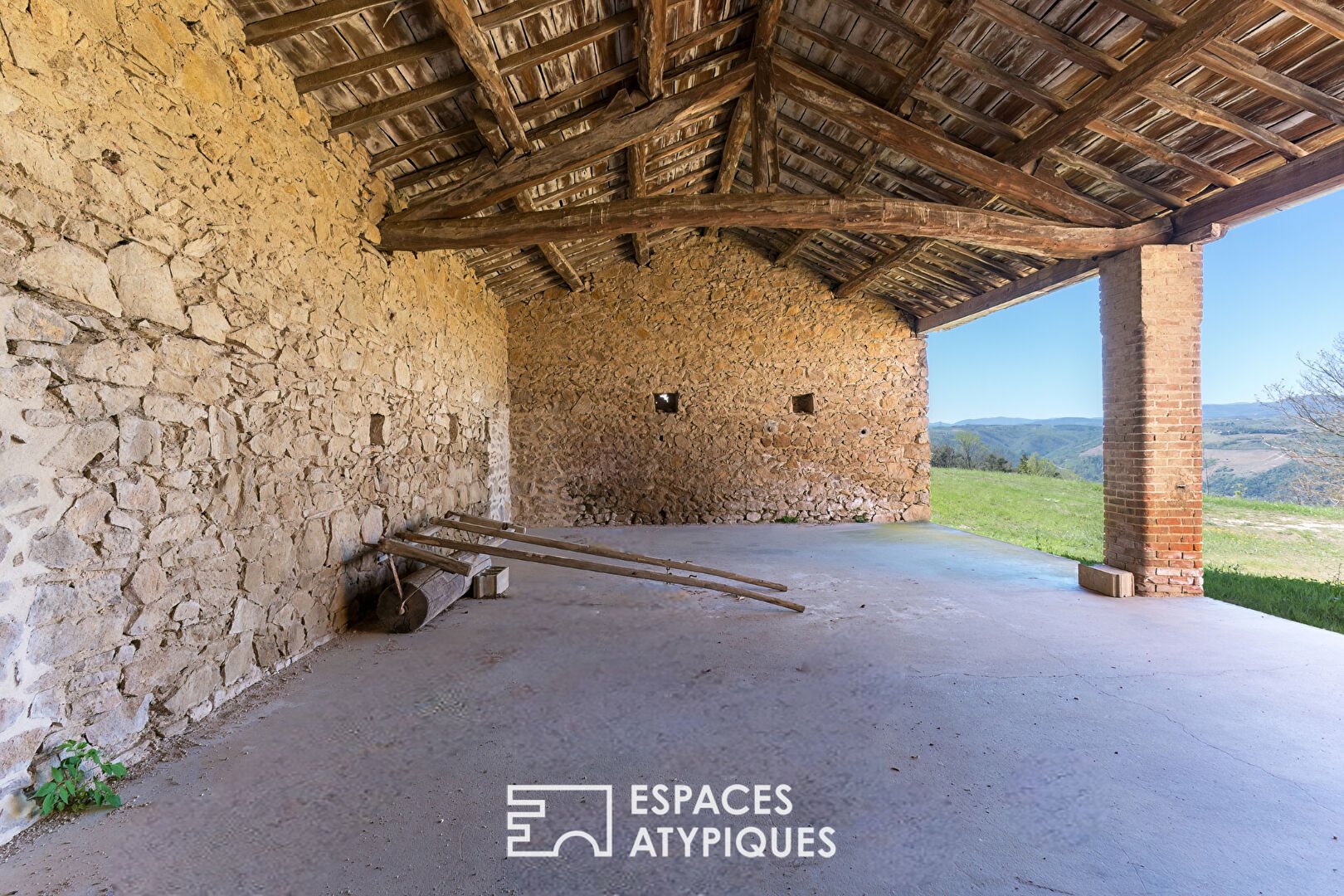 Maison à vendre, 720m², Serves-sur-Rhône