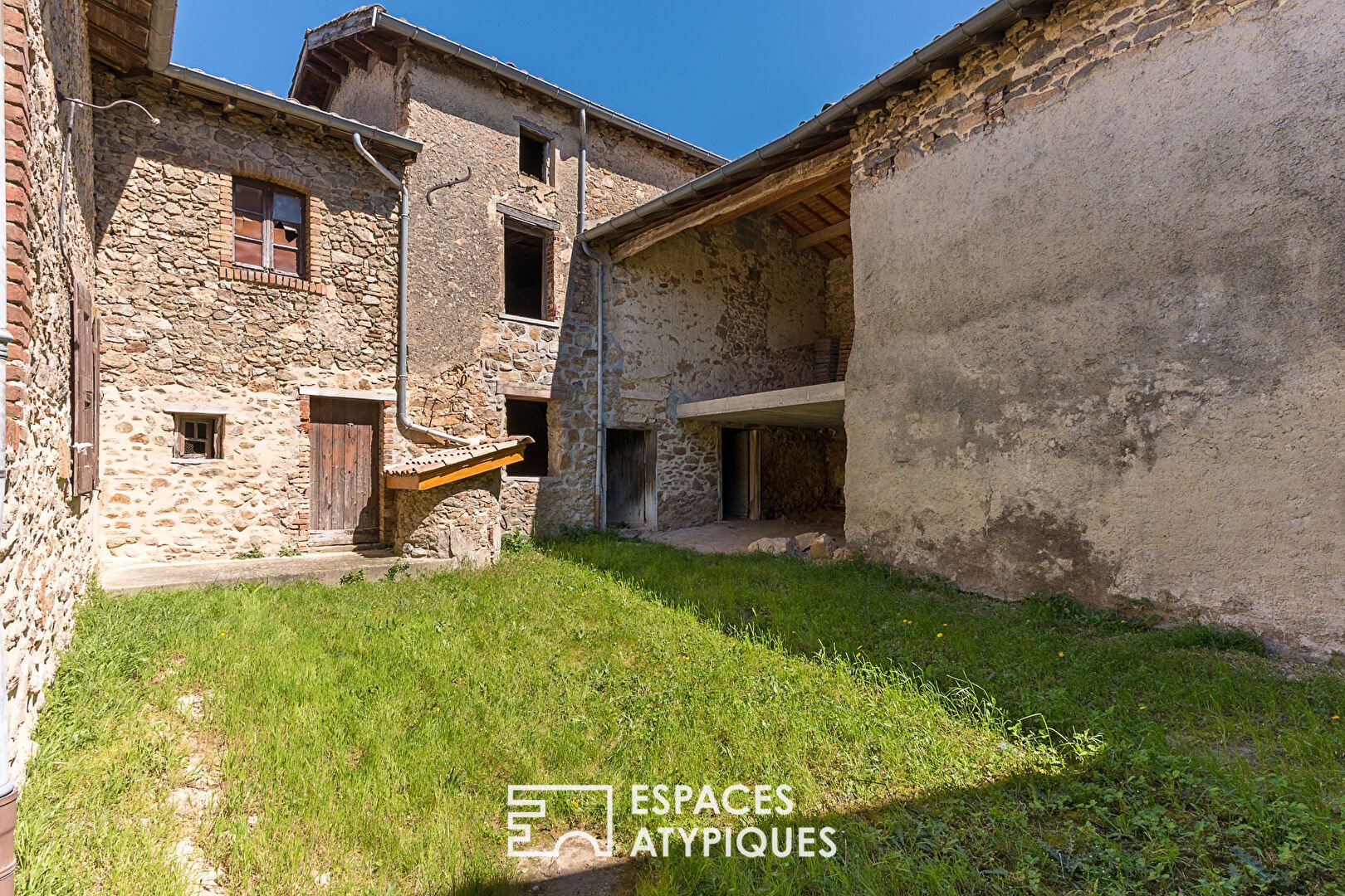 Maison à vendre, 720m², Serves-sur-Rhône