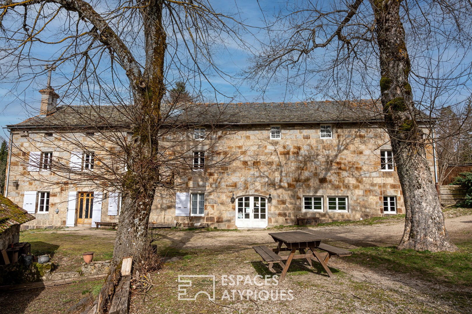 Maison à vendre, 560m², Le Chambon-sur-Lignon