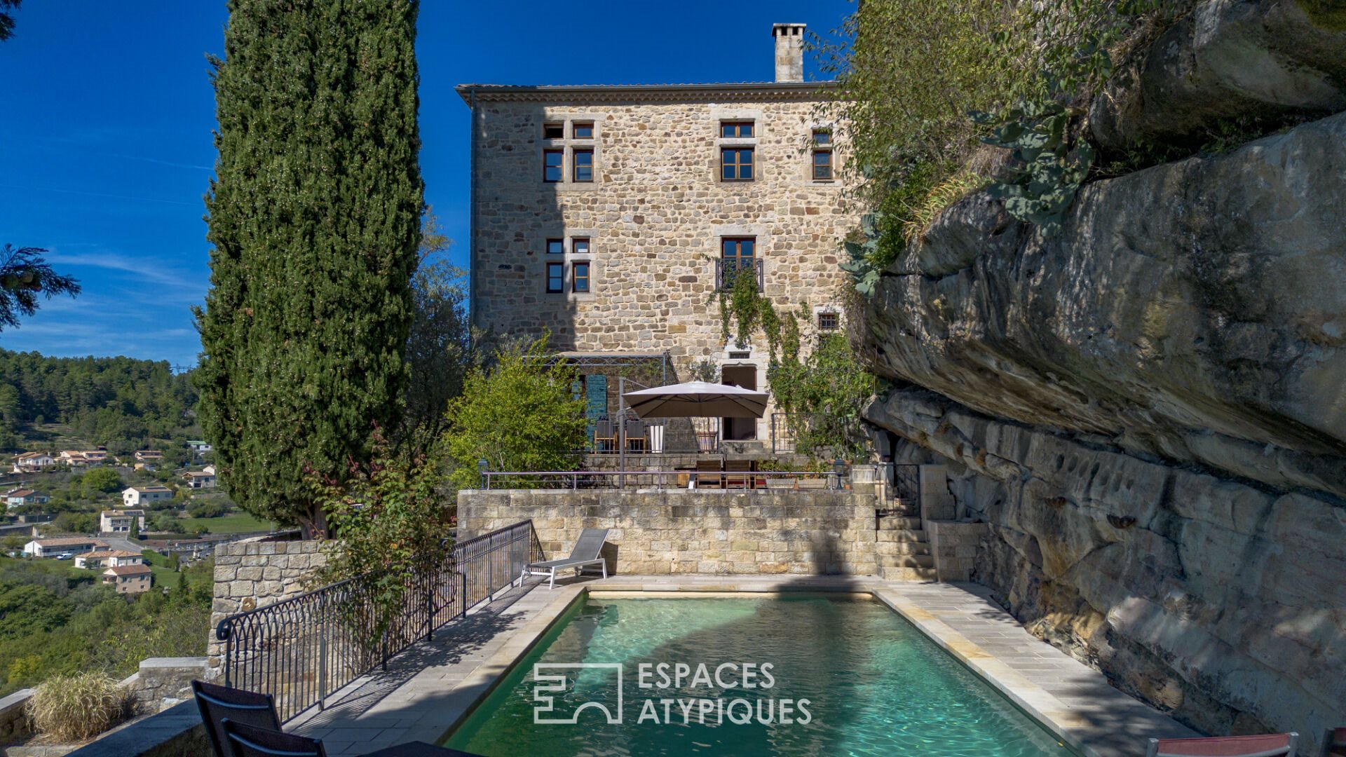 Maison à vendre, 370m², Ucel