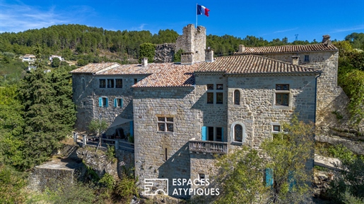 Maison 17 pièces 370 m² · à Ucel · 370 m² · 1 380 000 €