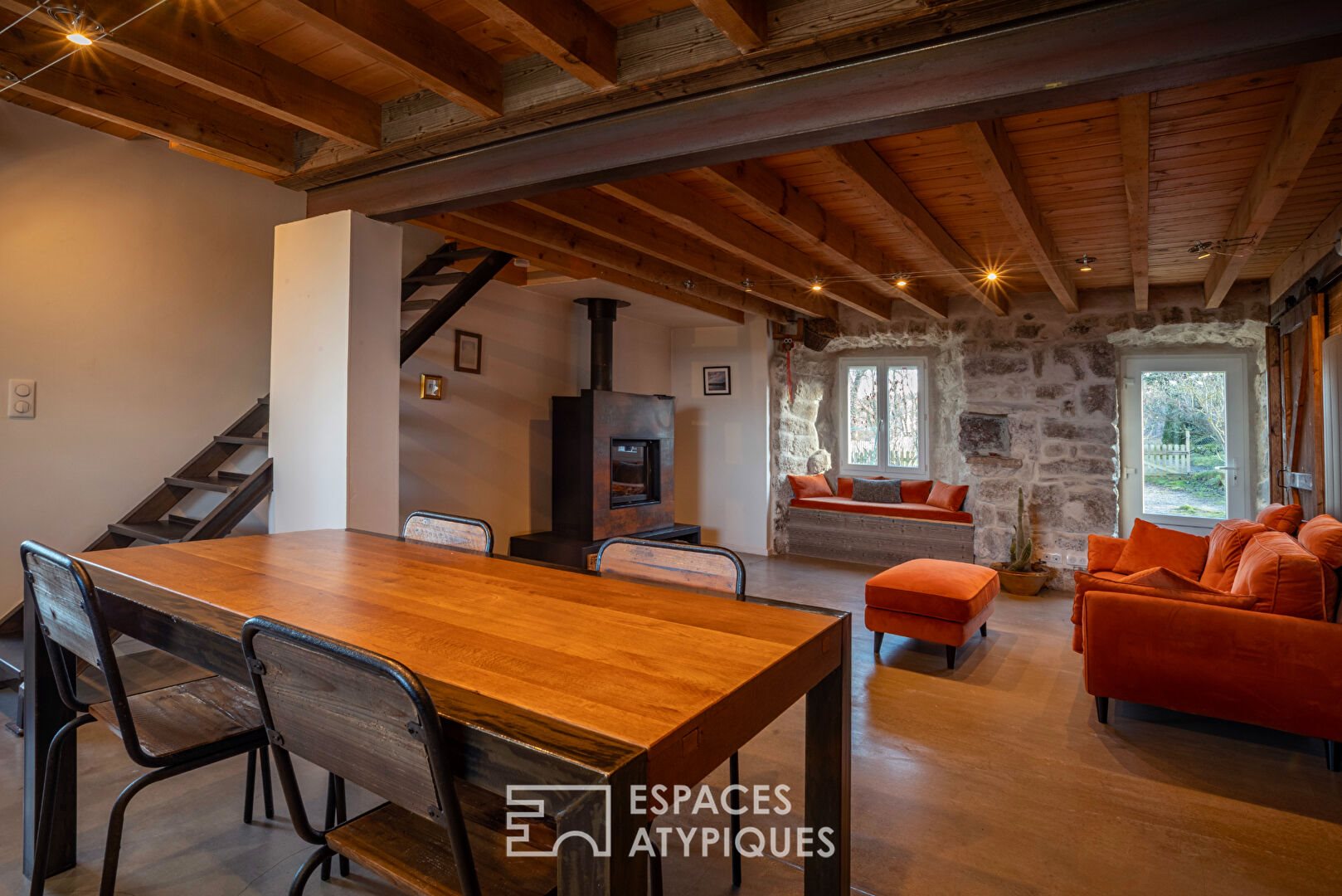 Maison à vendre, 245m², Le Lac-d'Issarlès