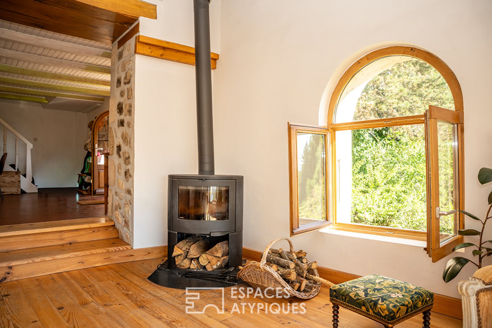 Maison à vendre, 108m², Saint-Michel-de-Chabrillanoux