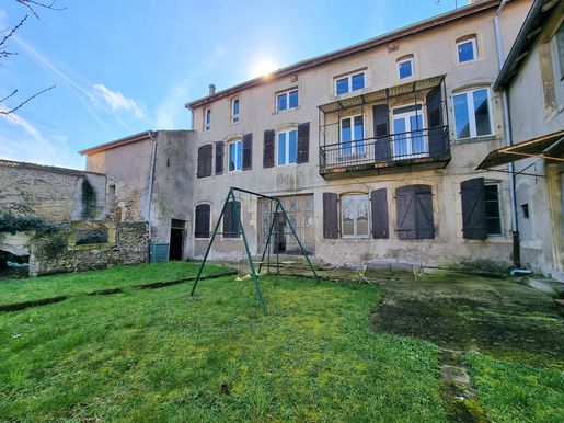 Maison 1 pièce 433 m² · à Château-Salins · 433 m² · 240 000 €