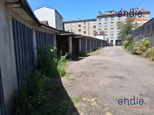Local commercial 45 m² · à Montluçon · 45 m² · 23 000 €