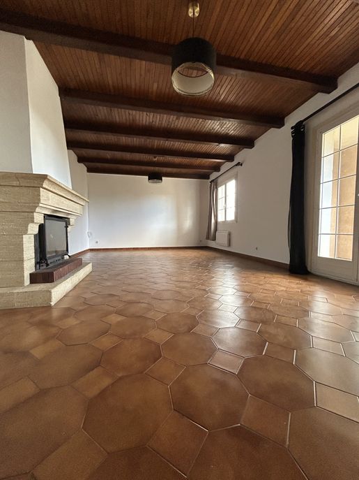 Appartement 5 pièces 100 m² · à Penta-Di-Casinca · 100 m² · 240 000 €