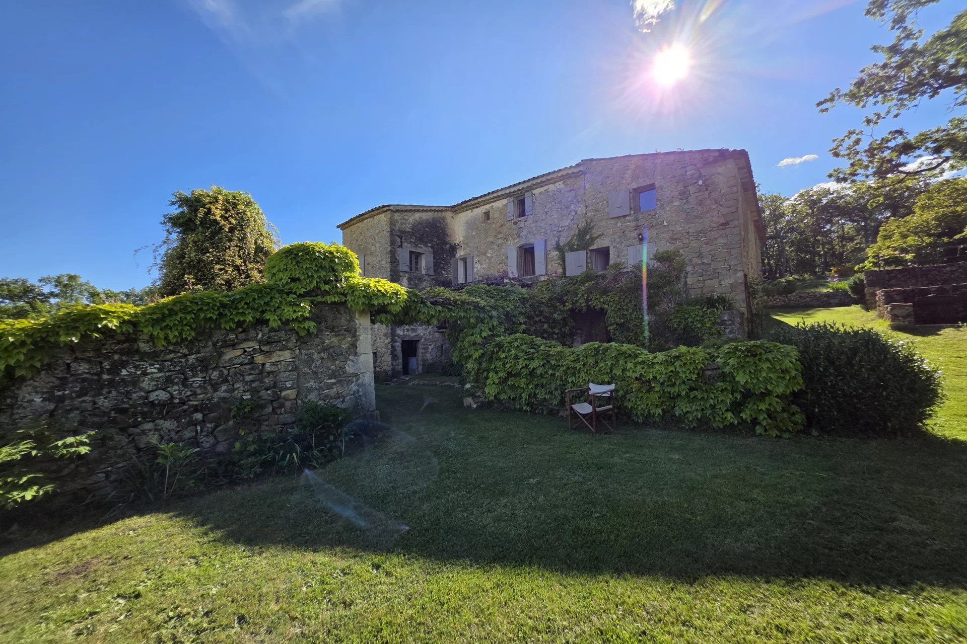 Maison à vendre, 273m², Simiane-la-Rotonde