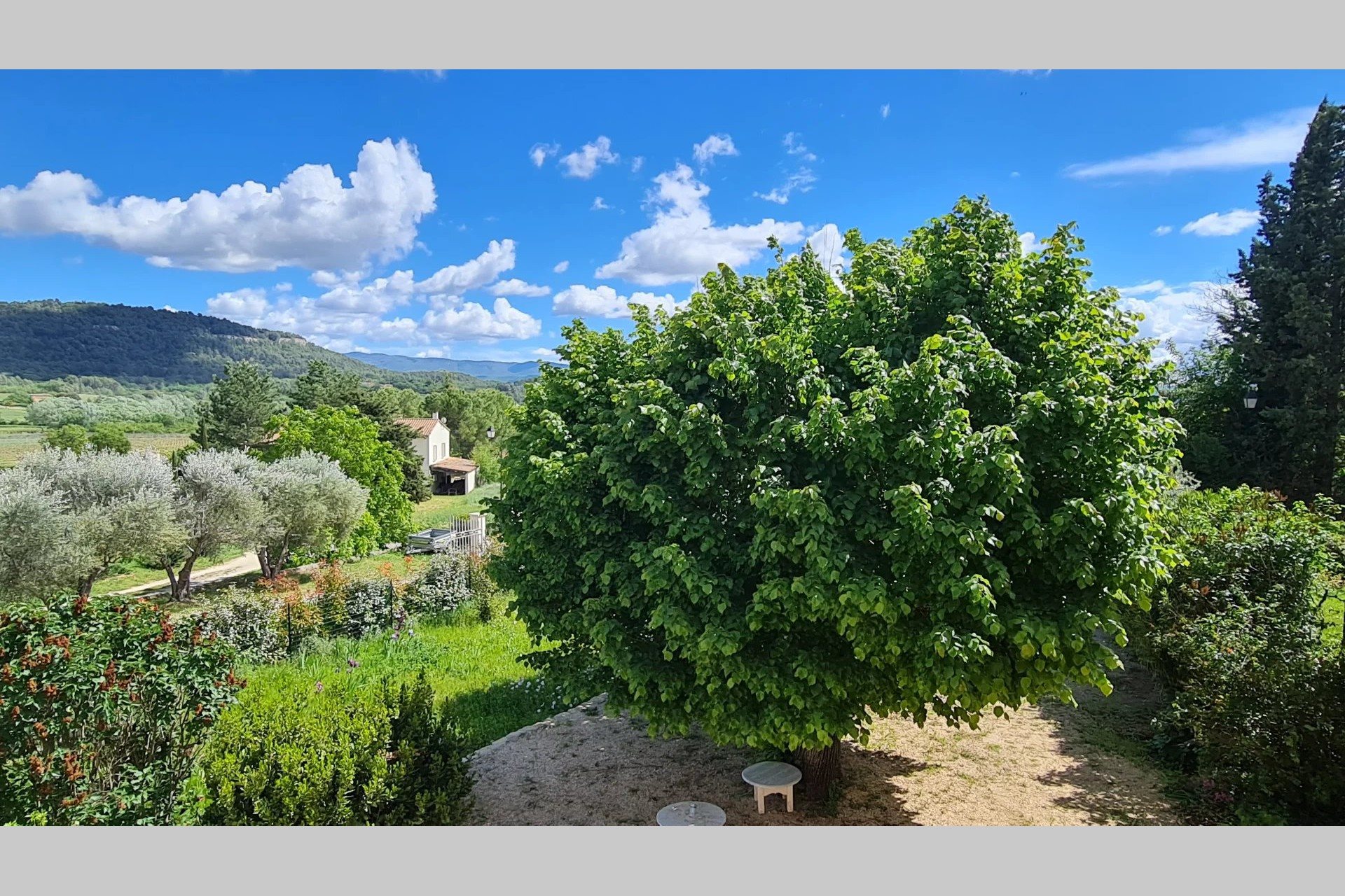 Maison à vendre, 98m², Saint-Saturnin-lès-Apt