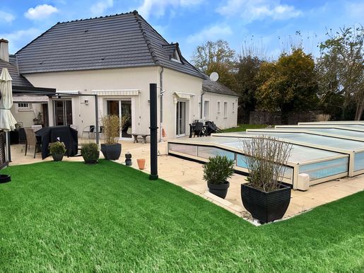 Maison 4 pièces 200 m² · à Saint-Parize-le-Châtel · 200 m² · 435 000 €