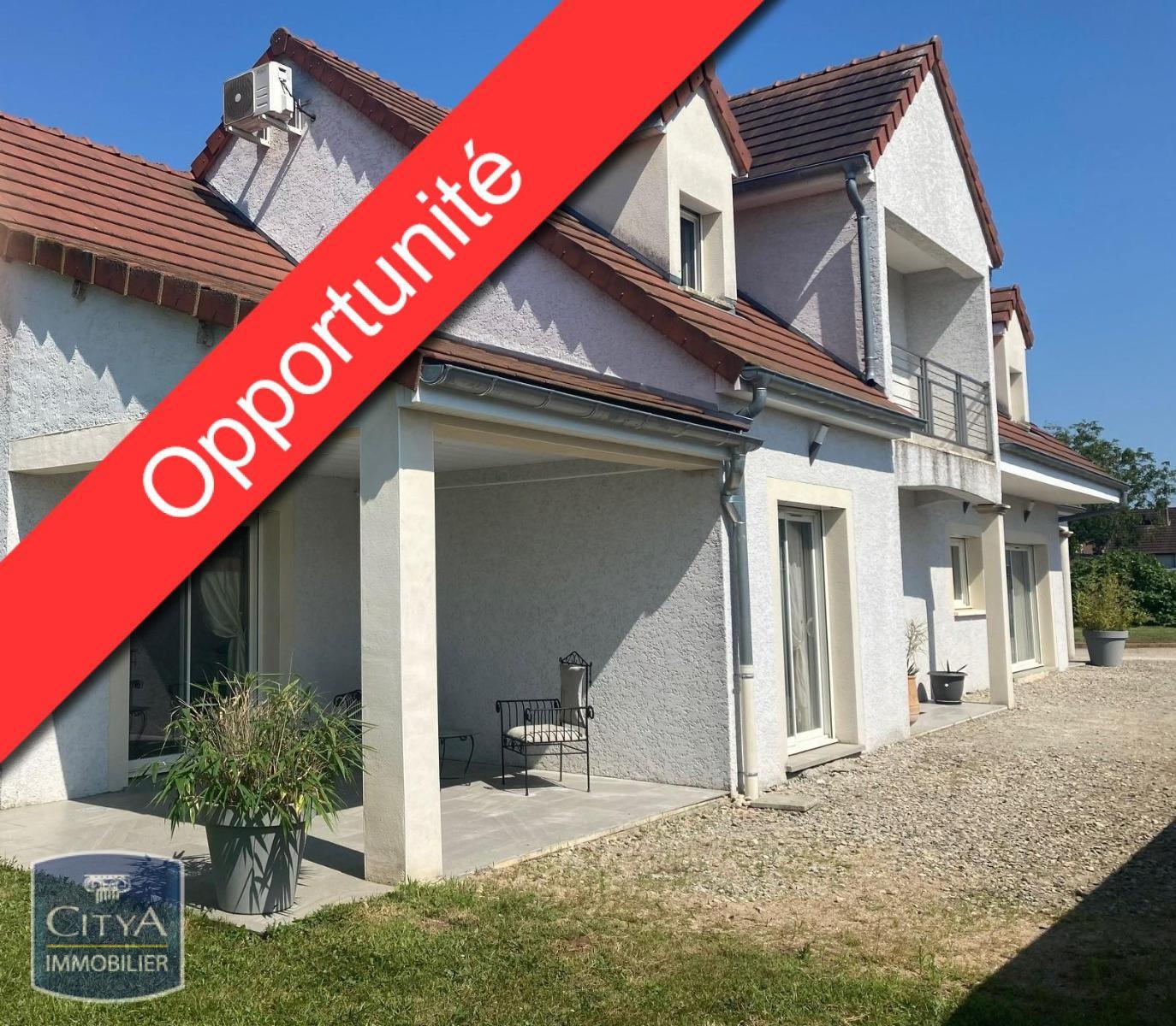 Maison à vendre, 250m², Saint-Marcel