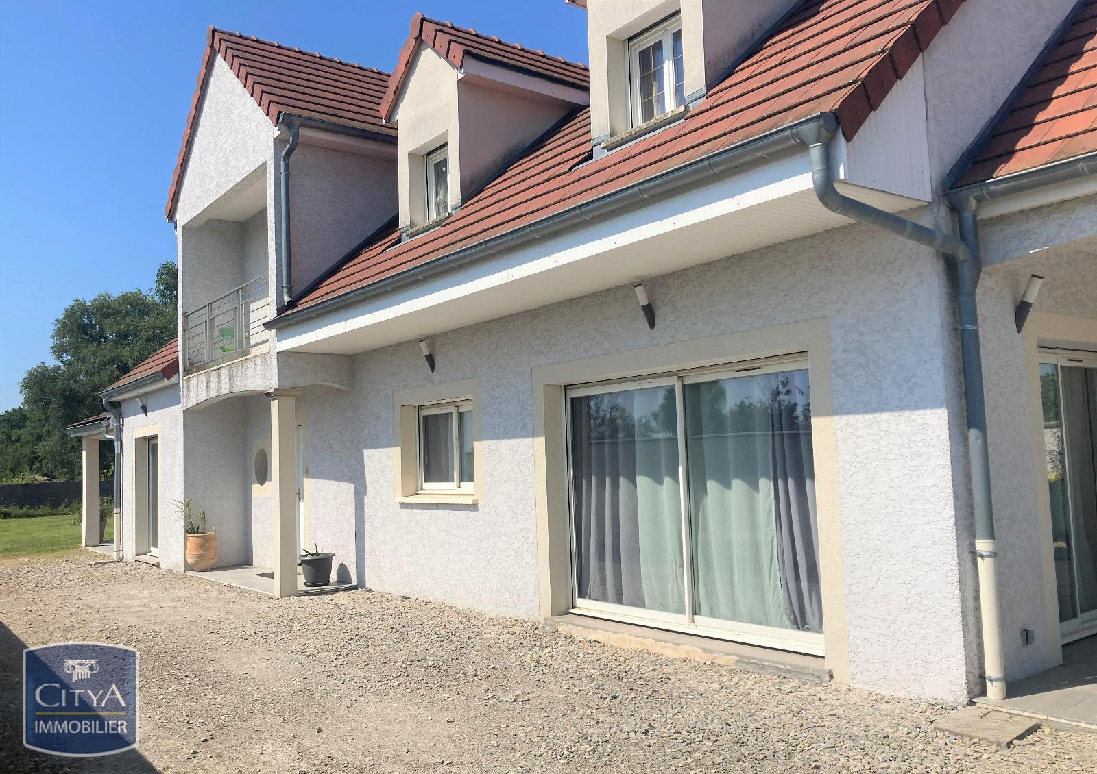Maison à vendre, 250m², Saint-Marcel
