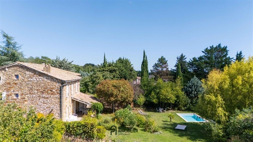 Maison 8 pièces 228 m² · à Uzès · 228 m² · 840 000 €