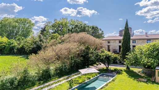 Maison 11 pièces 300 m² · à Uzès · 300 m² · 1 395 000 €