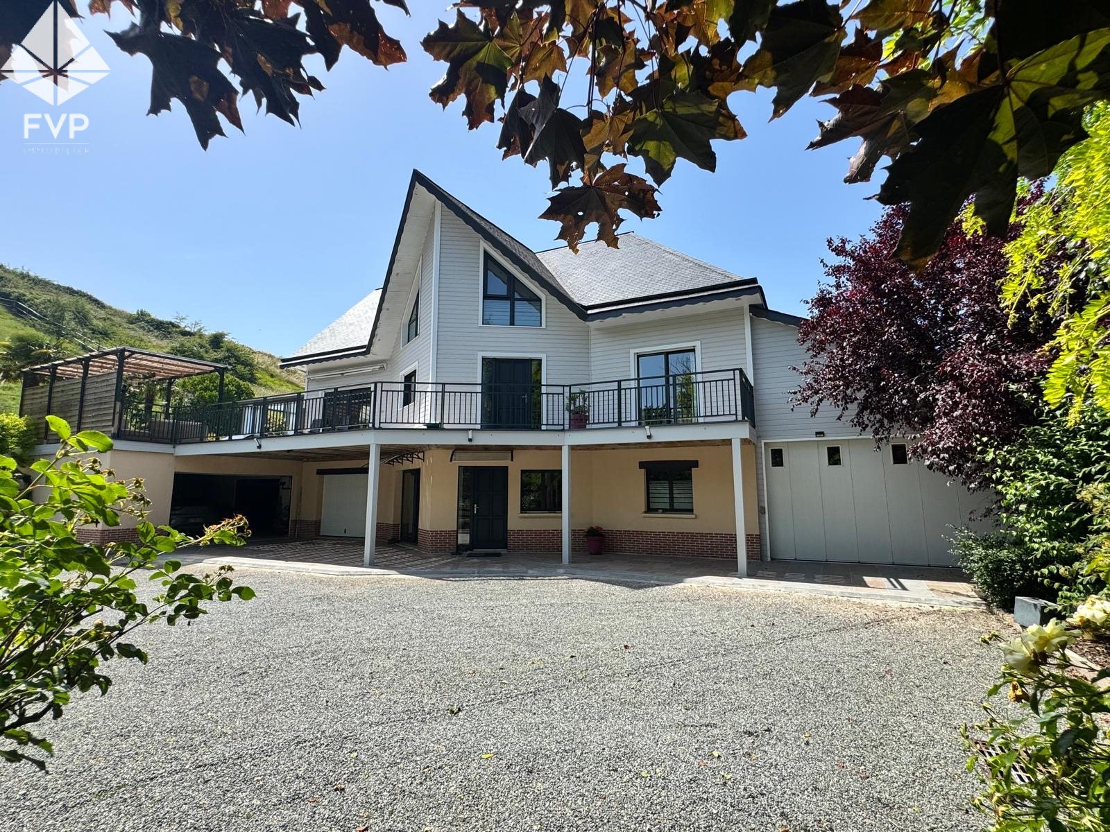 Maison à vendre, 220m², Rouxmesnil-Bouteilles