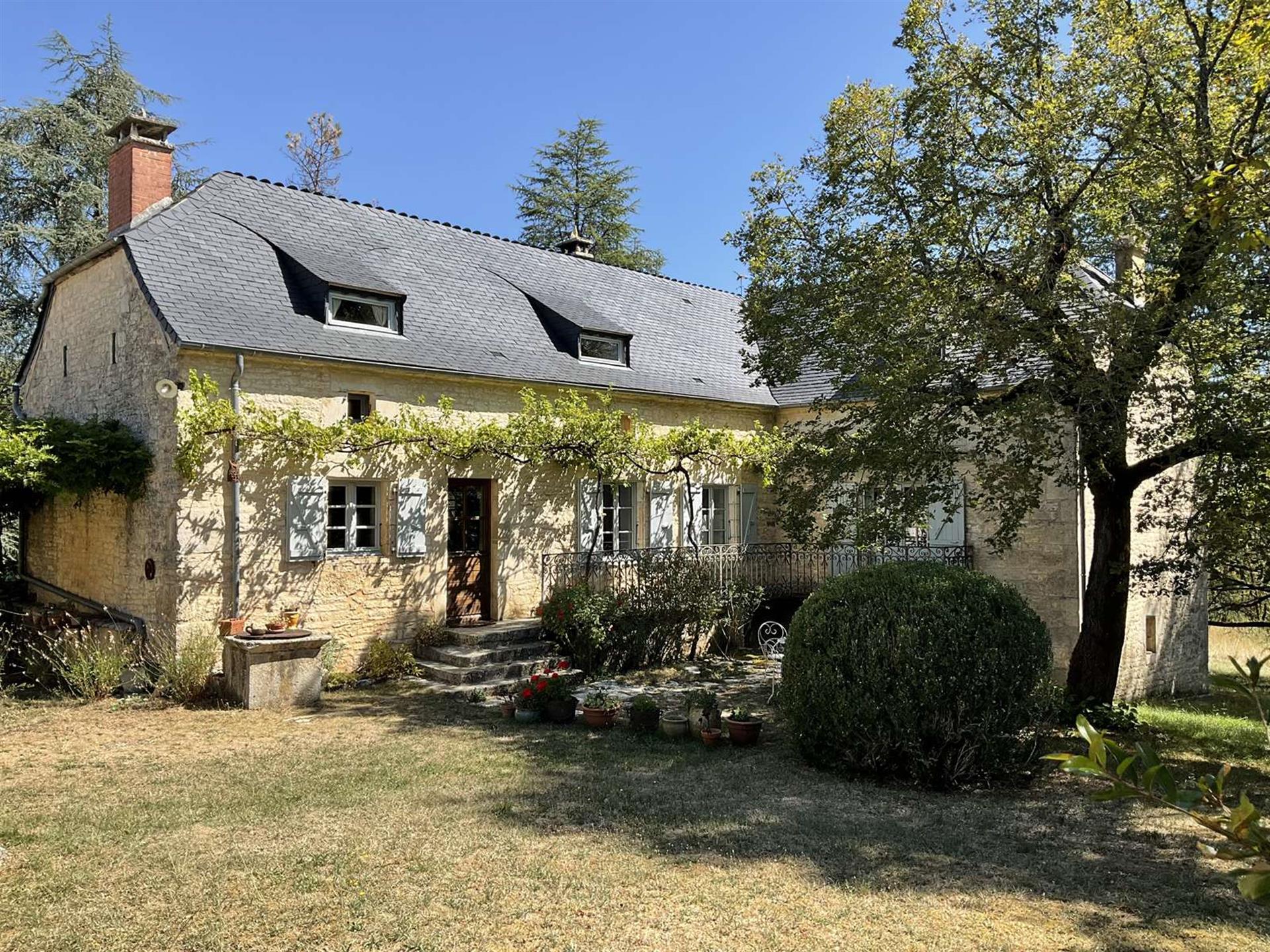 Maison à vendre, 354m², Souillac