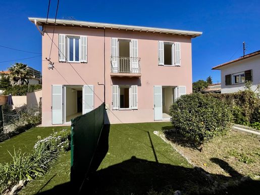 Appartement 4 pièces 75 m² · à Antibes · 75 m² · 420 000 €