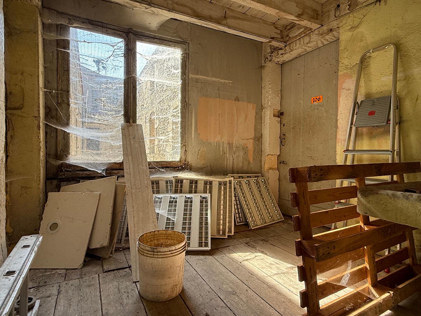 Maison à vendre, 975m², Blaye