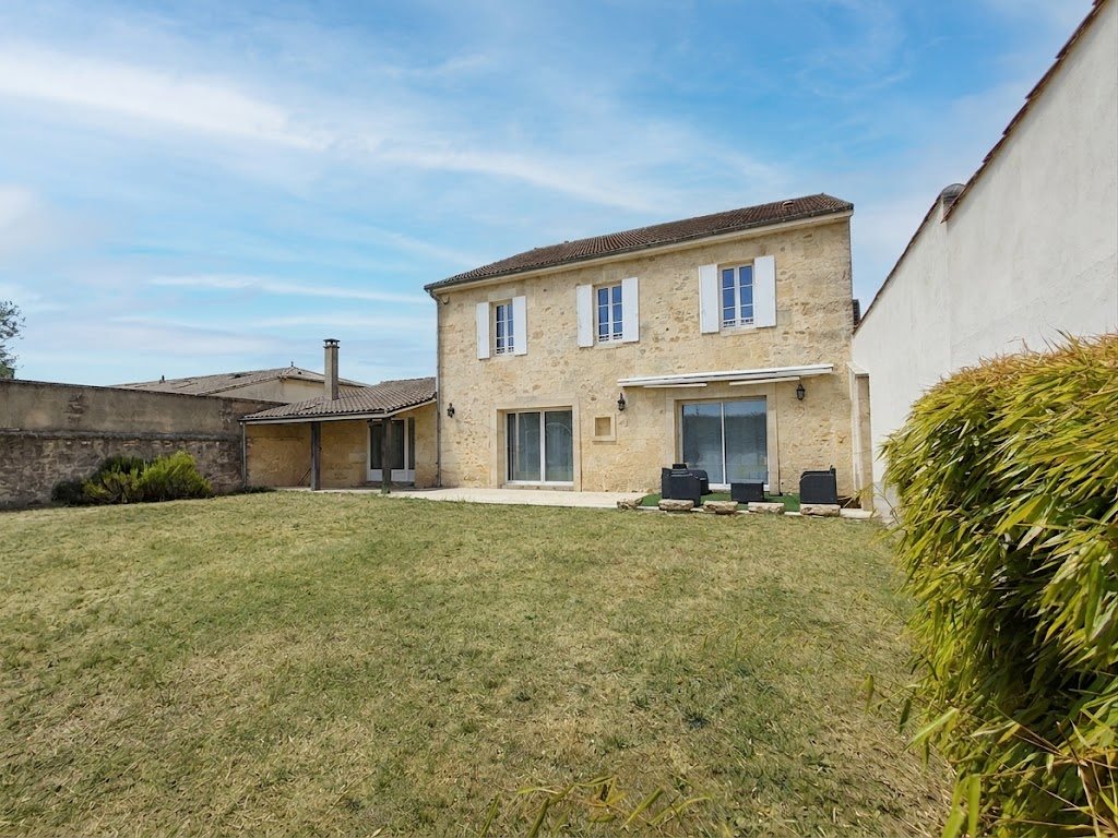 Maison à vendre, 245m², Pugnac