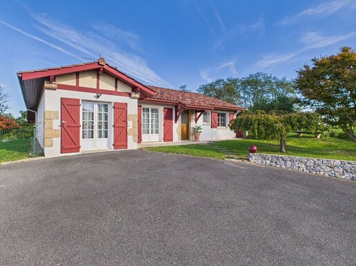 Maison 5 pièces 113 m² · à Hasparren · 113 m² · 495 000 €