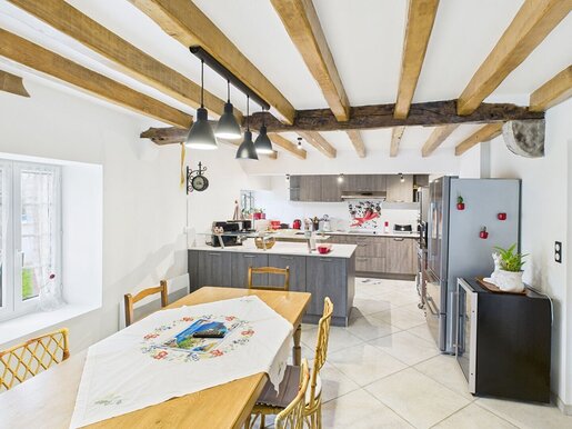 Maison 9 pièces 400 m² · à Bidache · 400 m² · 498 750 €