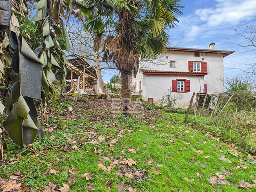 Maison 5 pièces 126 m² · à Hasparren · 126 m² · 295 000 €