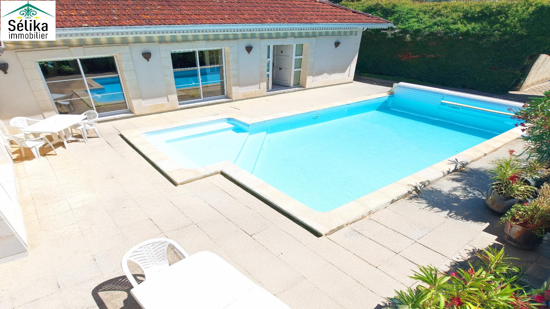 Maison à vendre, 131m², Arcachon