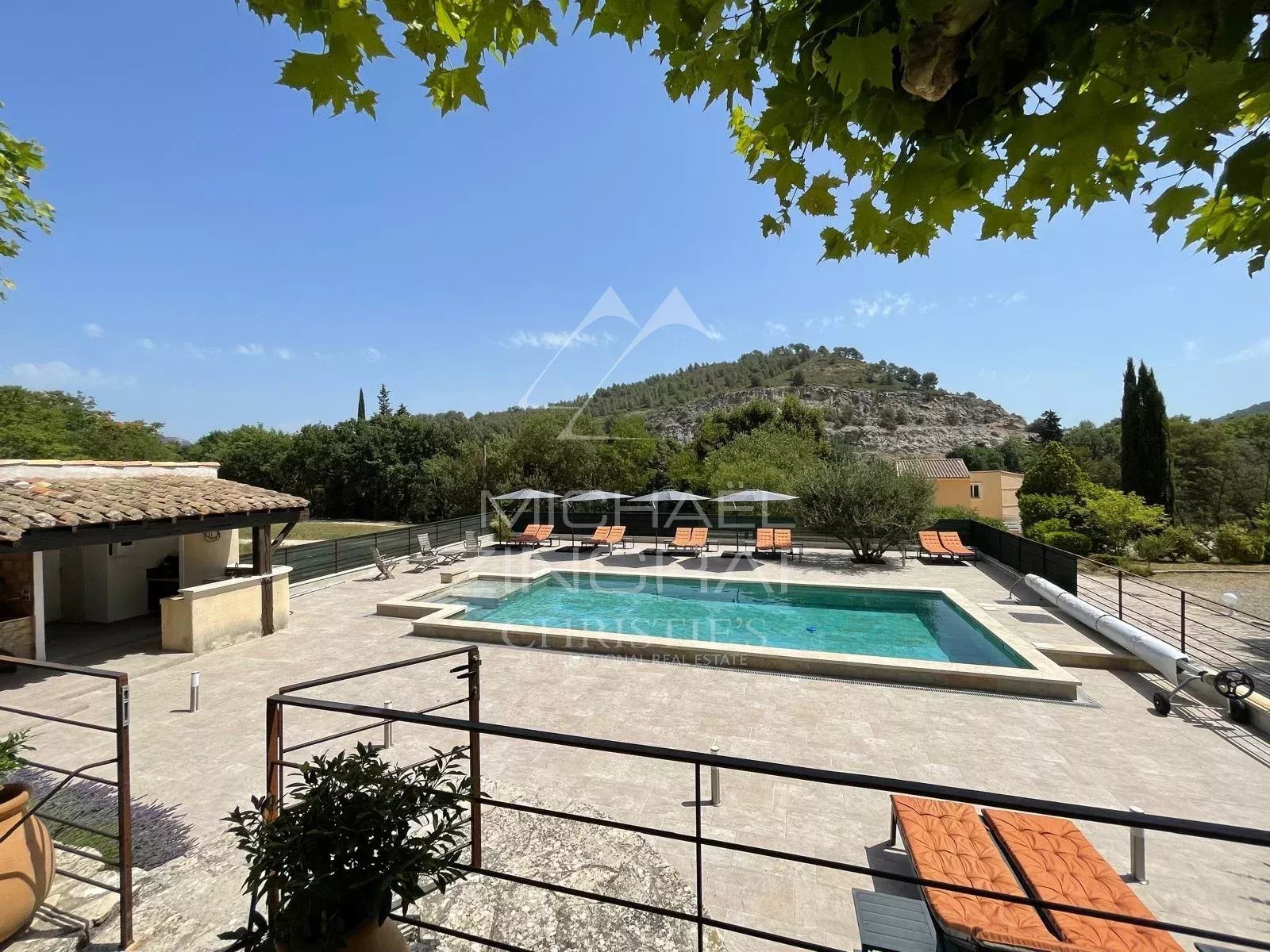 Maison à vendre, 356m², La Destrousse