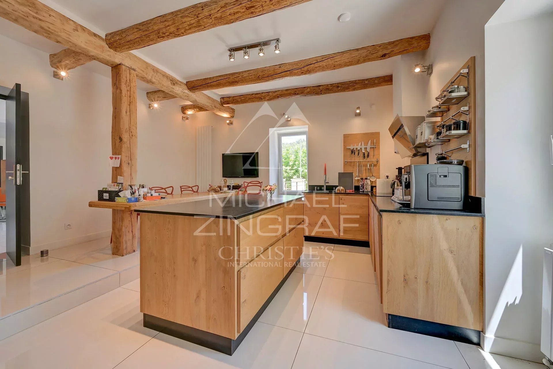 Maison à vendre, 356m², La Destrousse