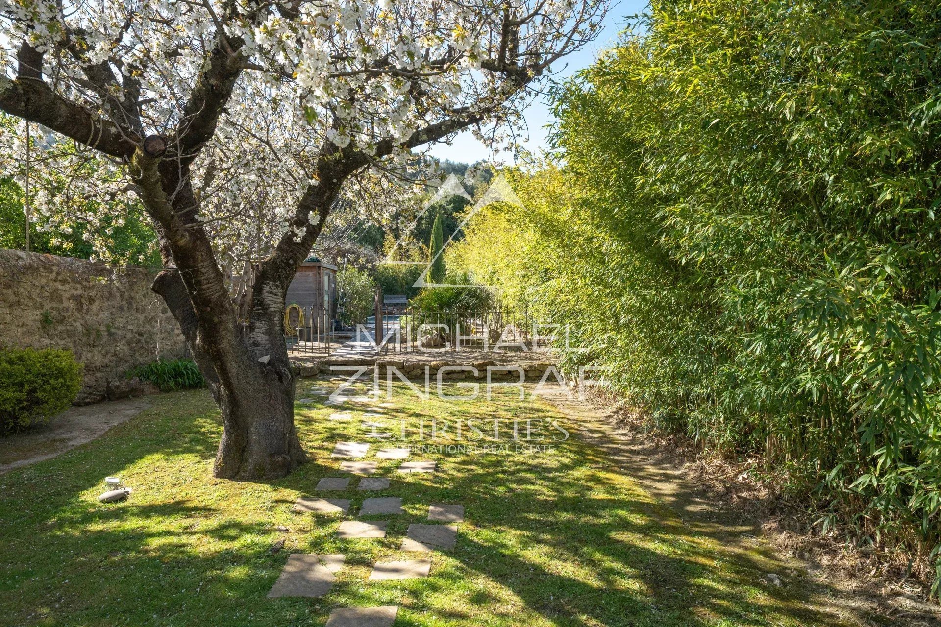 Maison à vendre, 340m², Alleins